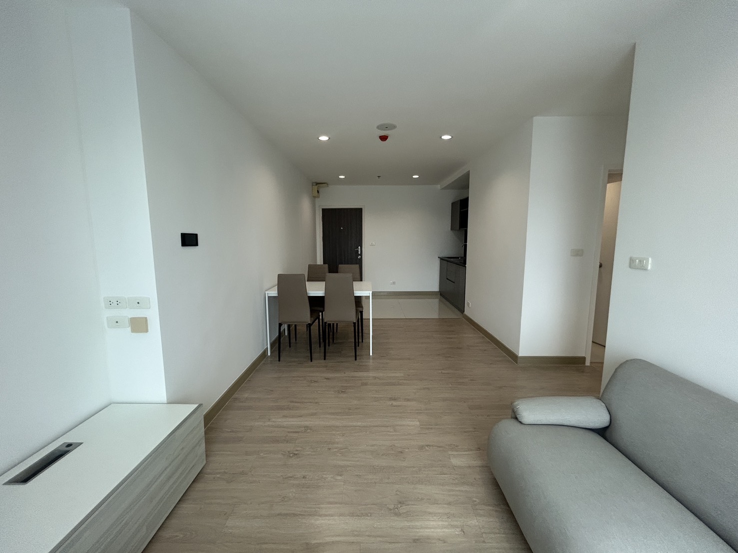 For rent Thana Astoria Pinklao, Thana Astoria, near MRT Bang Yi Khan, fully furnished, ready to move in, new room. – รูปที่ 4