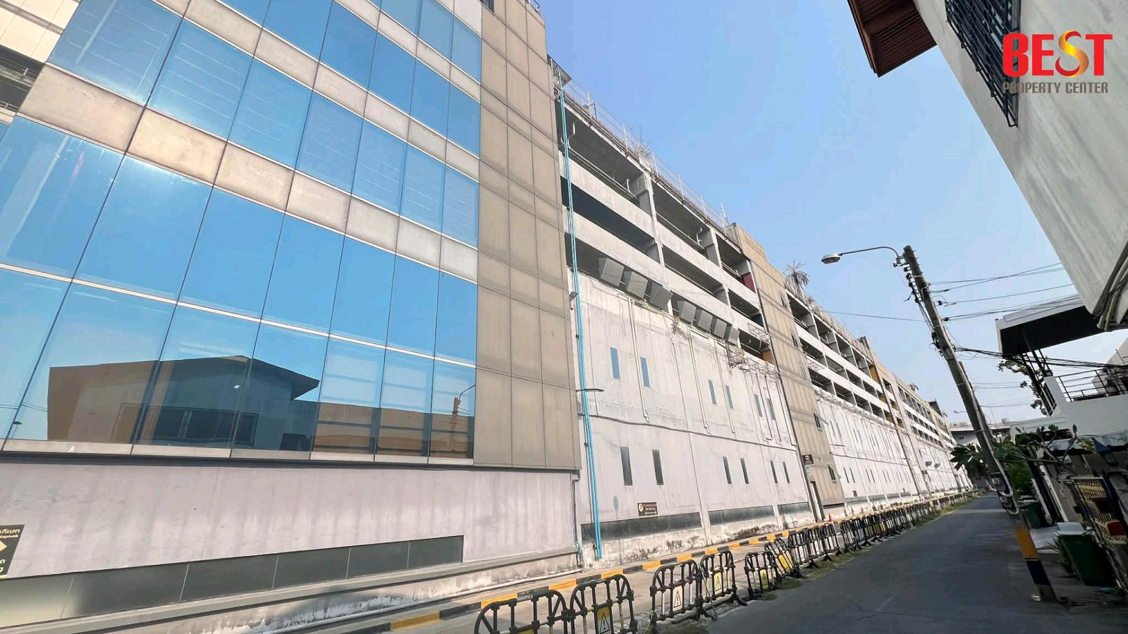 For Rent: Large Office Building and Parking Space At Ratchadaphisek - Lat Phrao – รูปที่ 2