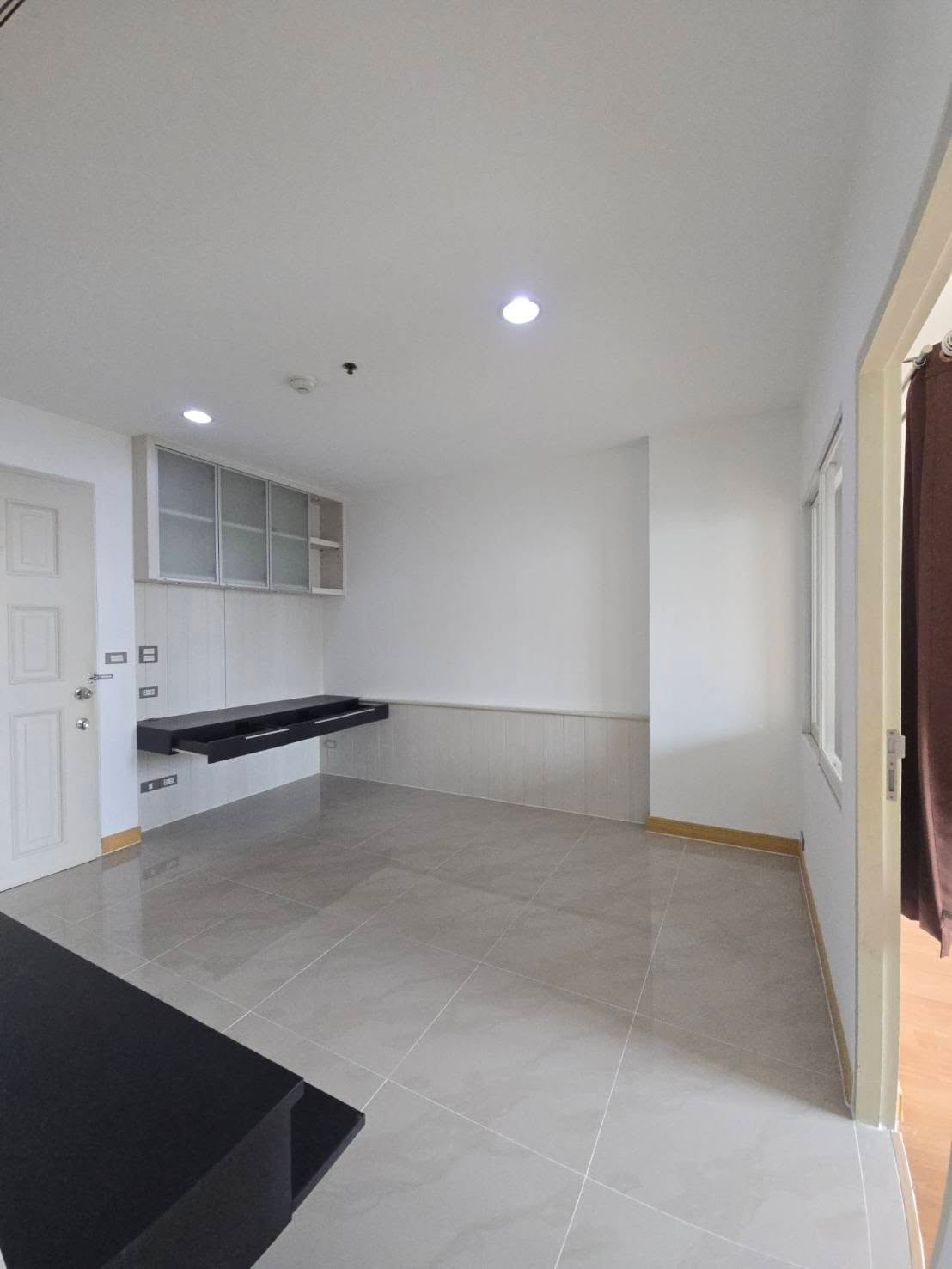 ขายด่วน! คอนโด Life @ Ratchada-Ladprao ห้องรีโนเวทใหม่ 40 ตร.ม. 1 ห้องนอน  ใกล้ MRT ลาดพร้าว