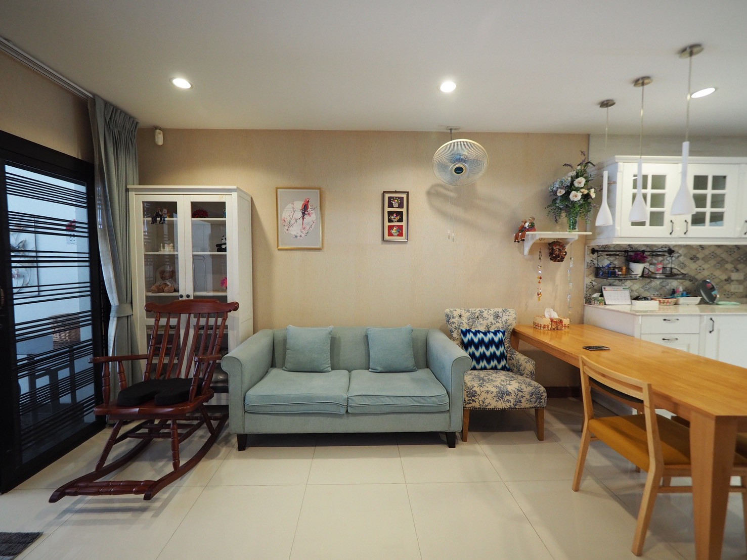 3-story townhome for sale PRIVET FIDELIO Ratchada-Ramindra 19.9 sq m. House in very good condition, build in, decorated throughout. 3-story townhome for sale PRIVET FIDELIO Ratchada-Ramindra 19.9 sq m. House in very good condition, build in, decorated throughout.