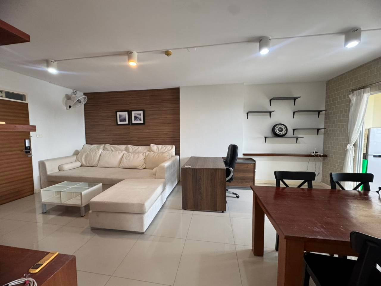 Urgent sale, Condominium City Home Sukhumvit, 18th floor, with furniture, near BTS Udomsuk, only 200 meters (N.2157) Urgent sale, Condominium City Home Sukhumvit, 18th floor, with furniture, near BTS Udomsuk, only 200 meters (N.2157)