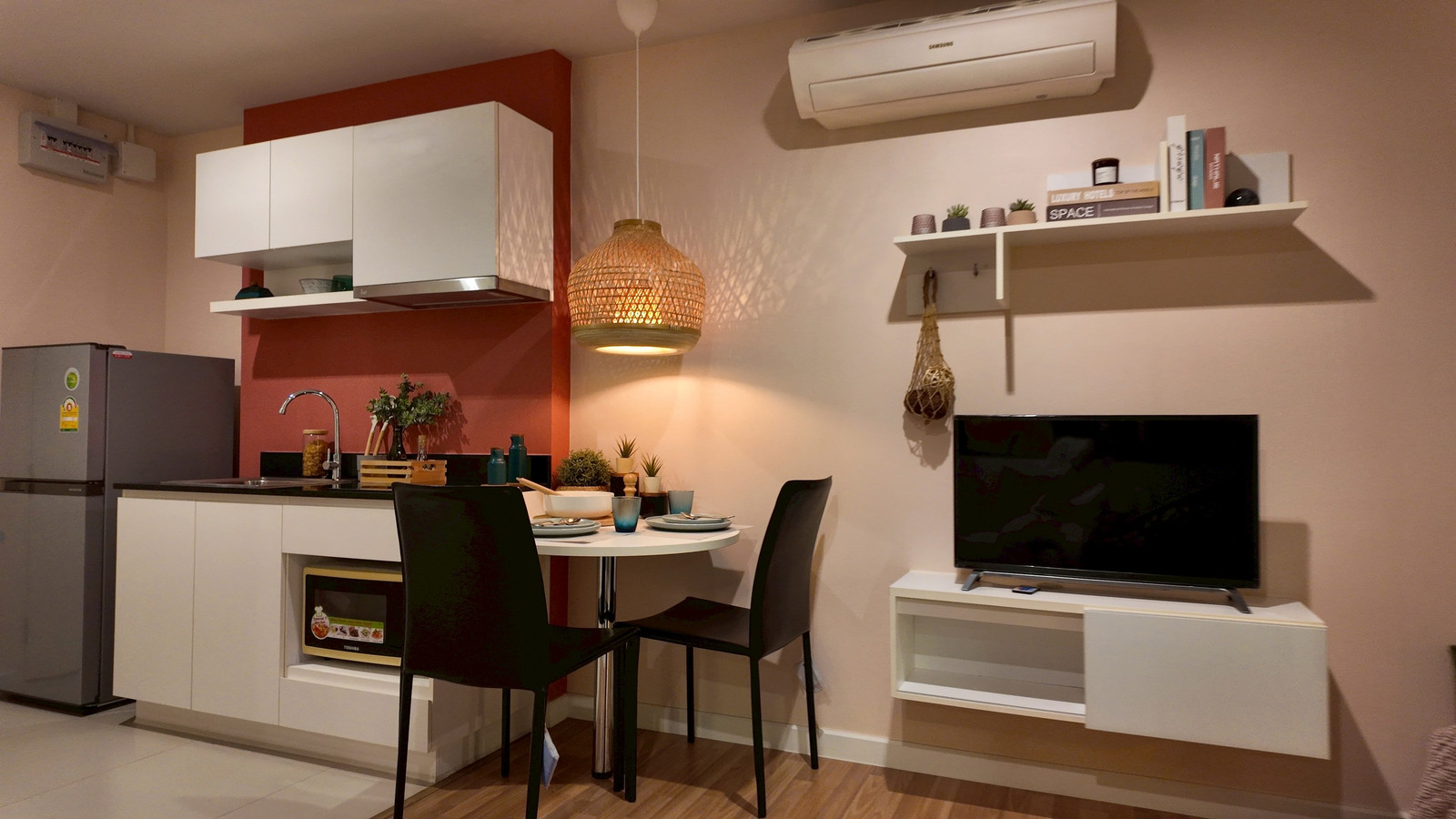 *Special price* We condo Ekkamai - Ramindra (We Condo Ekkamai - Ramindra) quality condo, extra large room 33 sq m (Extra-A), good price, convenient travel, near the Pink Line Watcharapol, starting at 2.59 million baht. *Special price* We condo Ekkamai - Ramindra (We Condo Ekkamai - Ramindra) quality condo, extra large room 33 sq m (Extra-A), good price, convenient travel, near the Pink Line Watcharapol, starting at 2.59 million baht.
