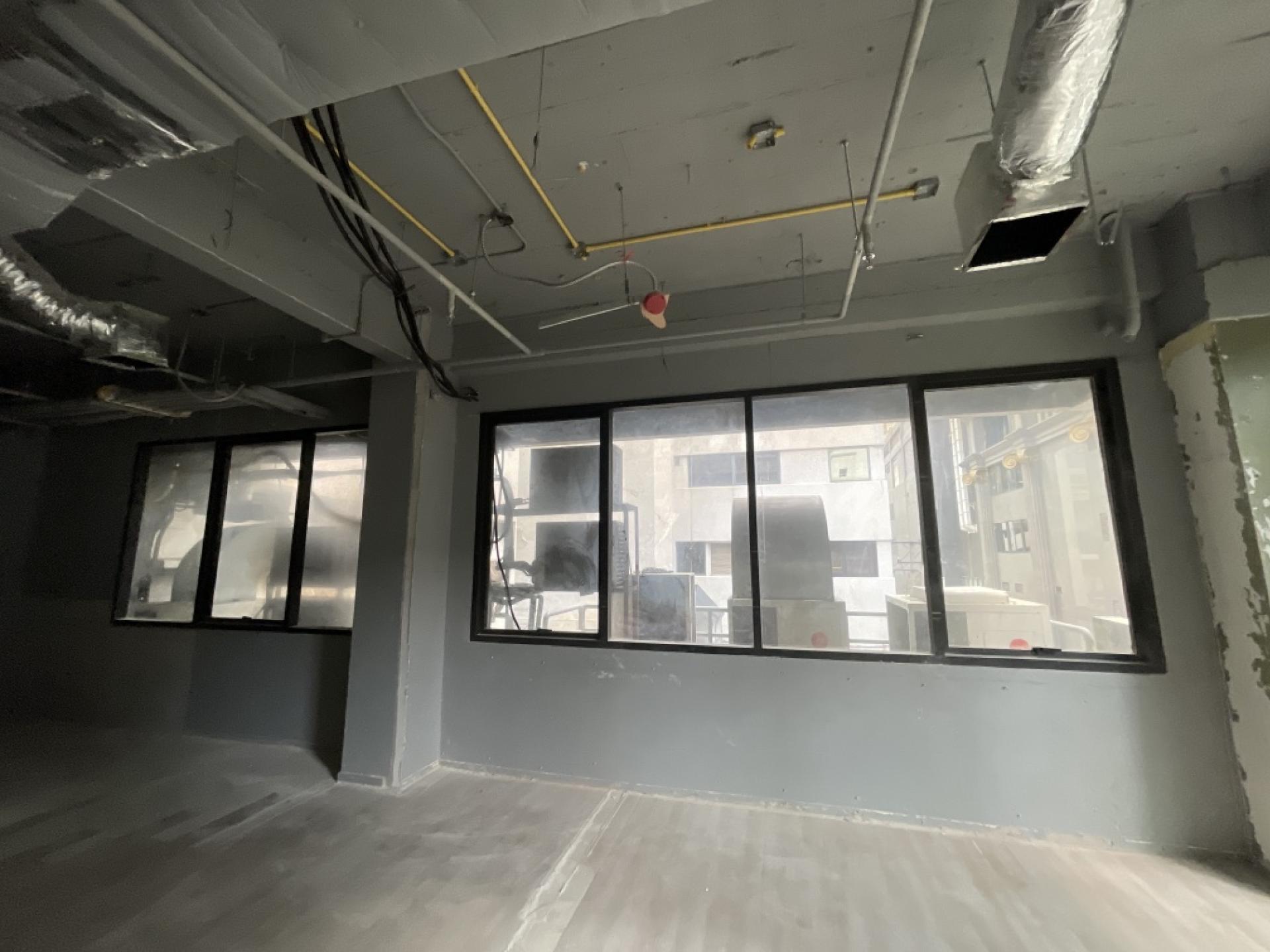 Retail shop space for rent, suitable for a cafe restaurant, 88 square meters, location in the heart of the city. Near the BTSMRT skytrain, expressway, tourist attractions – รูปที่ 4