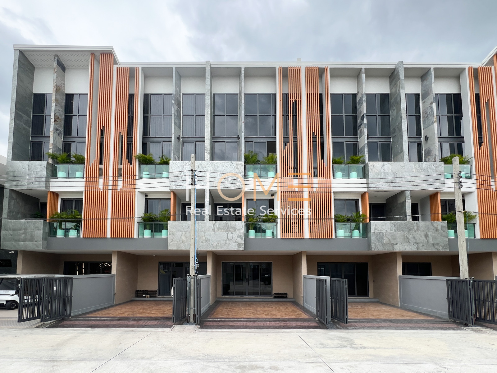 Home office Chayada Biz Place Srinakarin - Onnut / 3 bedrooms (For Sale), Chayada Biz Place Srinakarin - Onnut / 3 Bedrooms (FOR SALE) GNG139