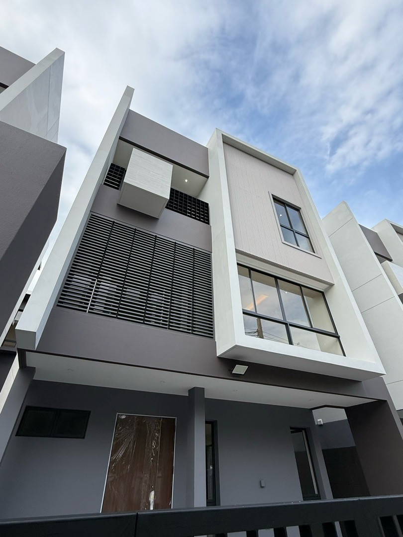 บ้านมือ 1 บ้านเดี่ยว 3 ชั้น โครงสร้างแบบ Conventional !!! ลาดพร้าว 101 /4 ห้องนอน 5 ห้องน้ำ 3 ที่จอดรถ /270 ตร.ม/40 ตร.ว /13.99 MB บ้านมือ 1 บ้านเดี่ยว 3 ชั้น โครงสร้างแบบ Conventional !!! ลาดพร้าว 101 /4 ห้องนอน 5 ห้องน้ำ 3 ที่จอดรถ /270 ตร.ม/40 ตร.ว /13.99 MB