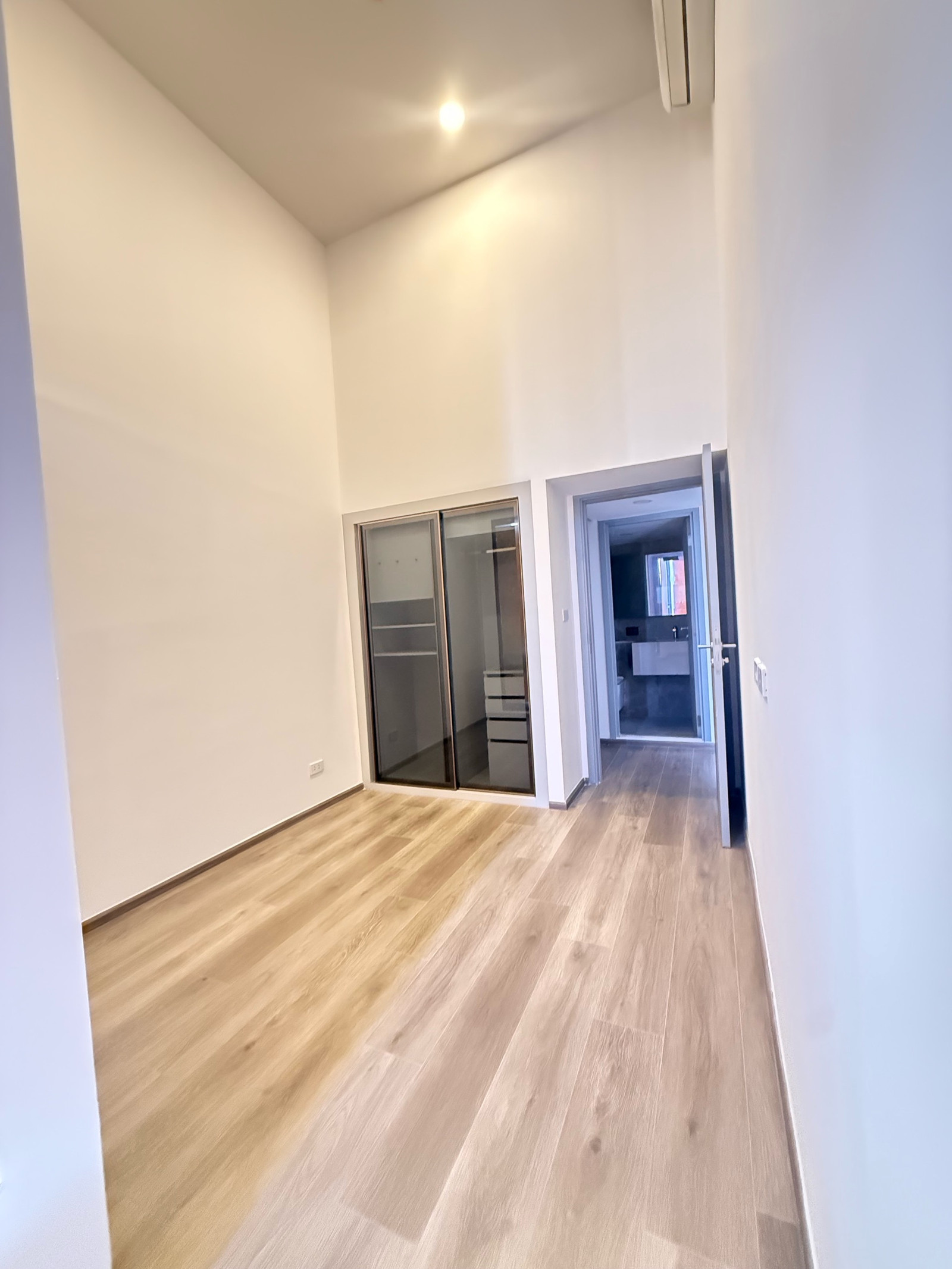 🔥 ห้องสุดท้ายห้องมุมวิวดี 🏙️ติด MRT ห้วยขวาง ☎️ รีบก่อนหลุด 099-009-6662 – รูปที่ 3