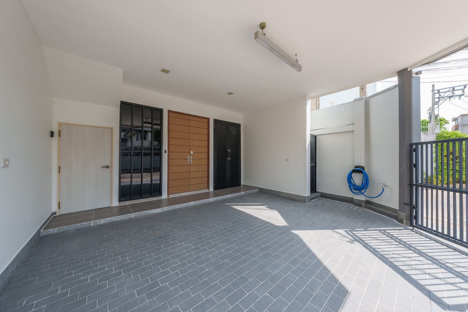 ✨ Townhome Luxury Style หลังมุม พร้อมเข้าอยู่ ✨ (ปล่อยเช่า) Townhome 3.5 ชั้น บ้านหลังมุม ตกแต่งสวยด้วยเฟอร์นิเจอร์นำเข้าและหินอ่อนแท้ – รูปที่ 4