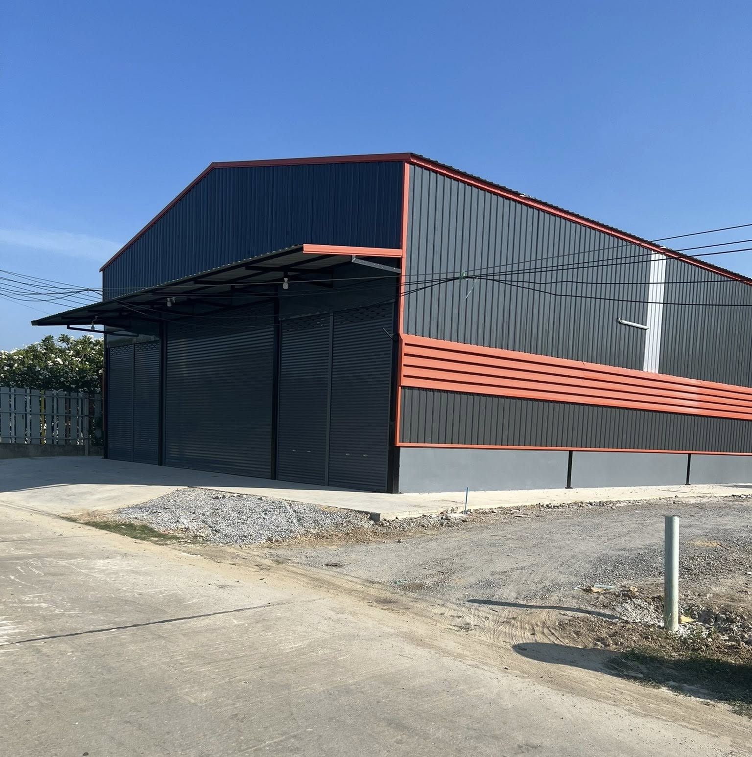 For Rent, ✨ Newly Built Warehouse with Office, Size 400 sq.m. ⛳ Lam Phaya, Mueang Nakhon Pathom For Rent, ✨ Newly Built Warehouse with Office, Size 400 sq.m. ⛳ Lam Phaya, Mueang Nakhon Pathom