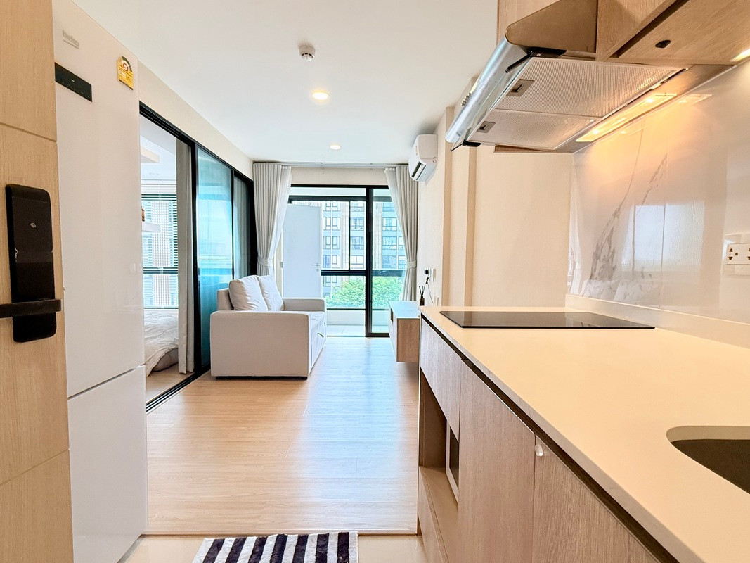 Condo for sale, Icon Sukhumvit 77 On Nut, 31.43 sq m., 5th floor, swimming pool view, ready to move in, next to Onnut Plaza. Condo for sale, Icon Sukhumvit 77 On Nut, 31.43 sq m., 5th floor, swimming pool view, ready to move in, next to Onnut Plaza.