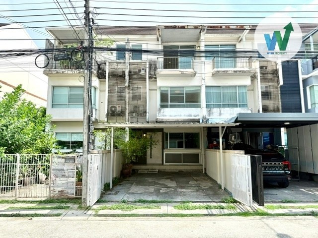 For sale/rent, 3-story townhouse, Baan Mai Thepharak, fully renovated, suitable for an office, close to the airport, MRT expressway. For sale/rent, 3-story townhouse, Baan Mai Thepharak, fully renovated, suitable for an office, close to the airport, MRT expressway.