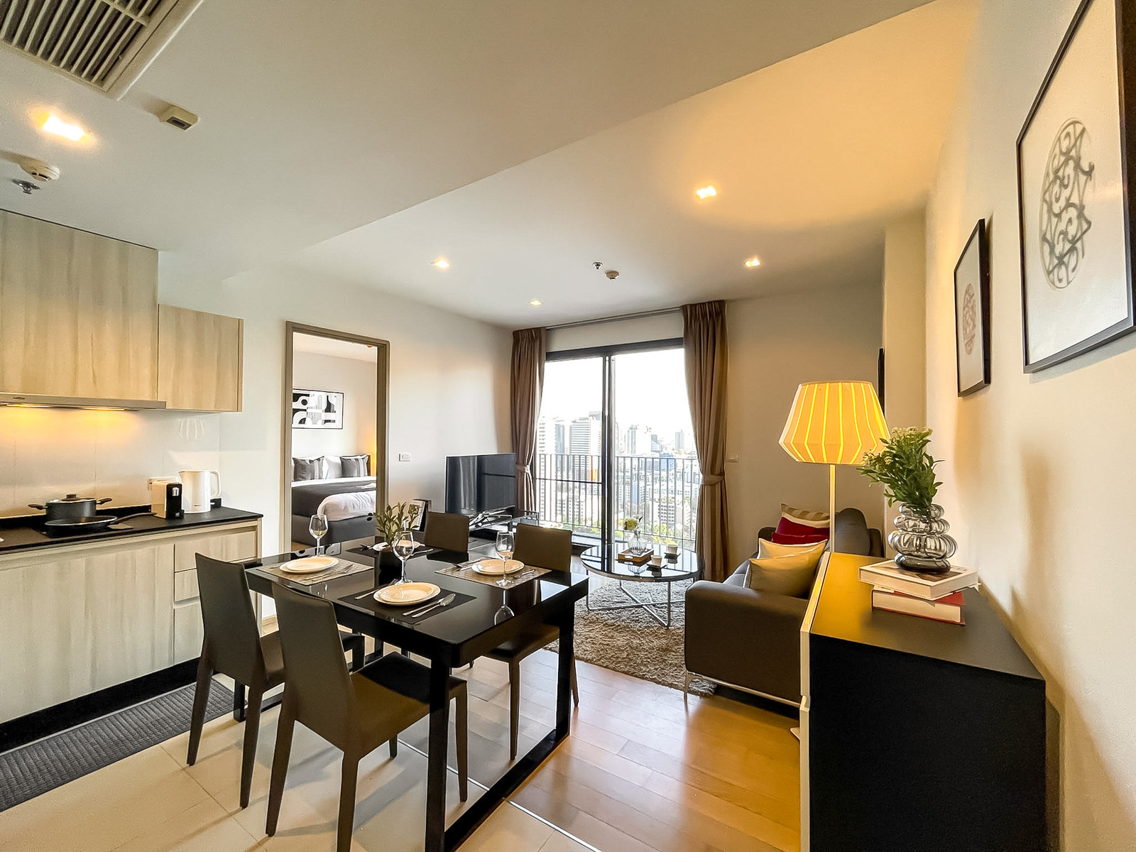 🏙️ HQ Thonglor | Short-Term Rental | บริการครบครัน 🛏️ | ขนาด 52 ตร.ม. 🏙️ HQ Thonglor | Short-Term Rental | บริการครบครัน 🛏️ | ขนาด 52 ตร.ม.
