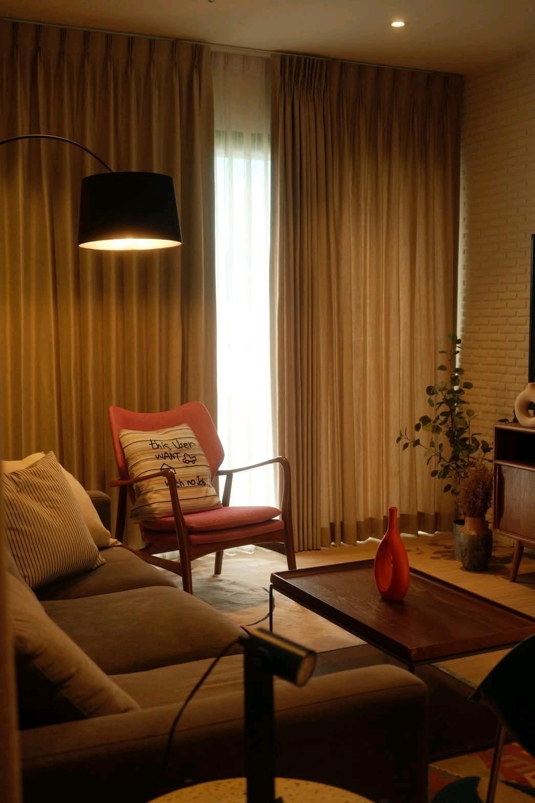69 05 482
ขาย Noble Solo Sukhumvit 55 – รูปที่ 2