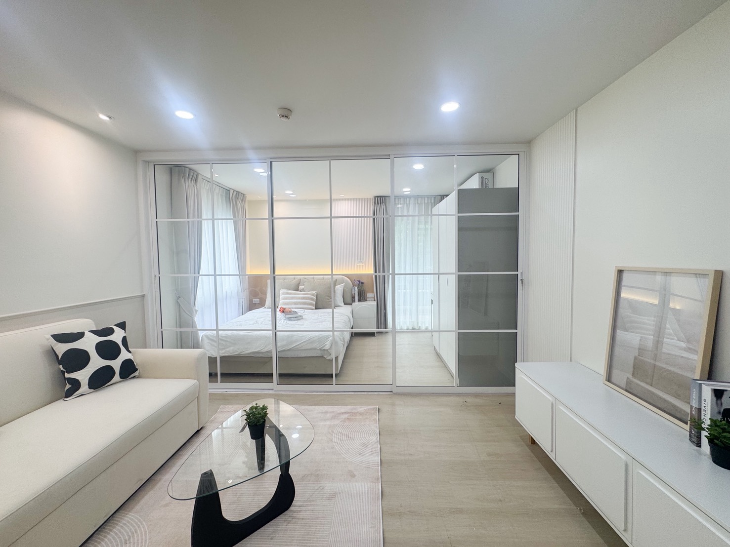 ขาย !! คอนโด Regent Home 20 ( Regent Home 20 ) ขาย !! คอนโด Regent Home 20 ( Regent Home 20 )