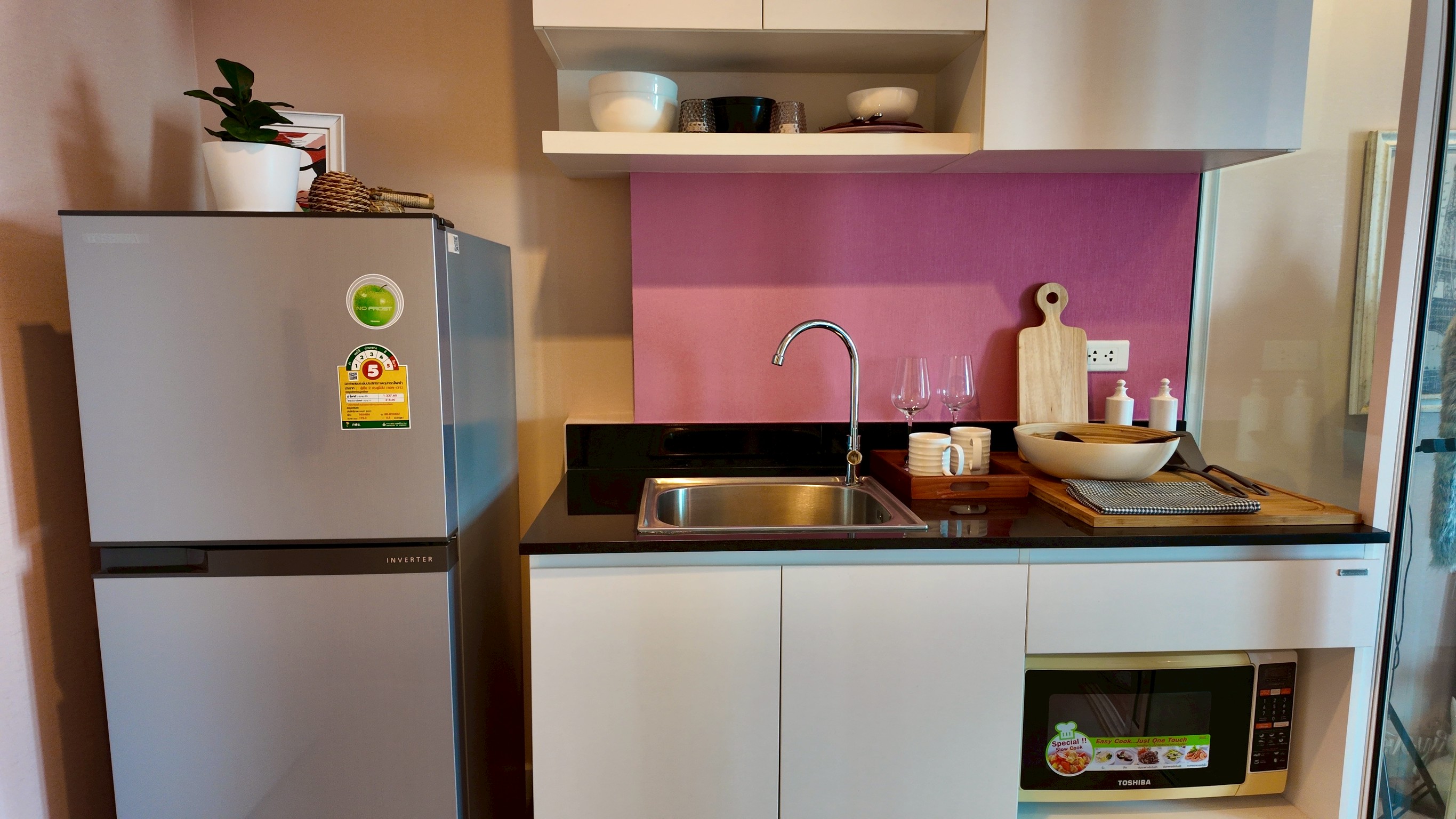 *Special price* We condo Ekkamai - Ramindra (We Condo Ekkamai - Ramindra) quality condo, good price, convenient travel, near the Watcharapol Pink Line, starting at 1.69 million baht. – รูปที่ 2