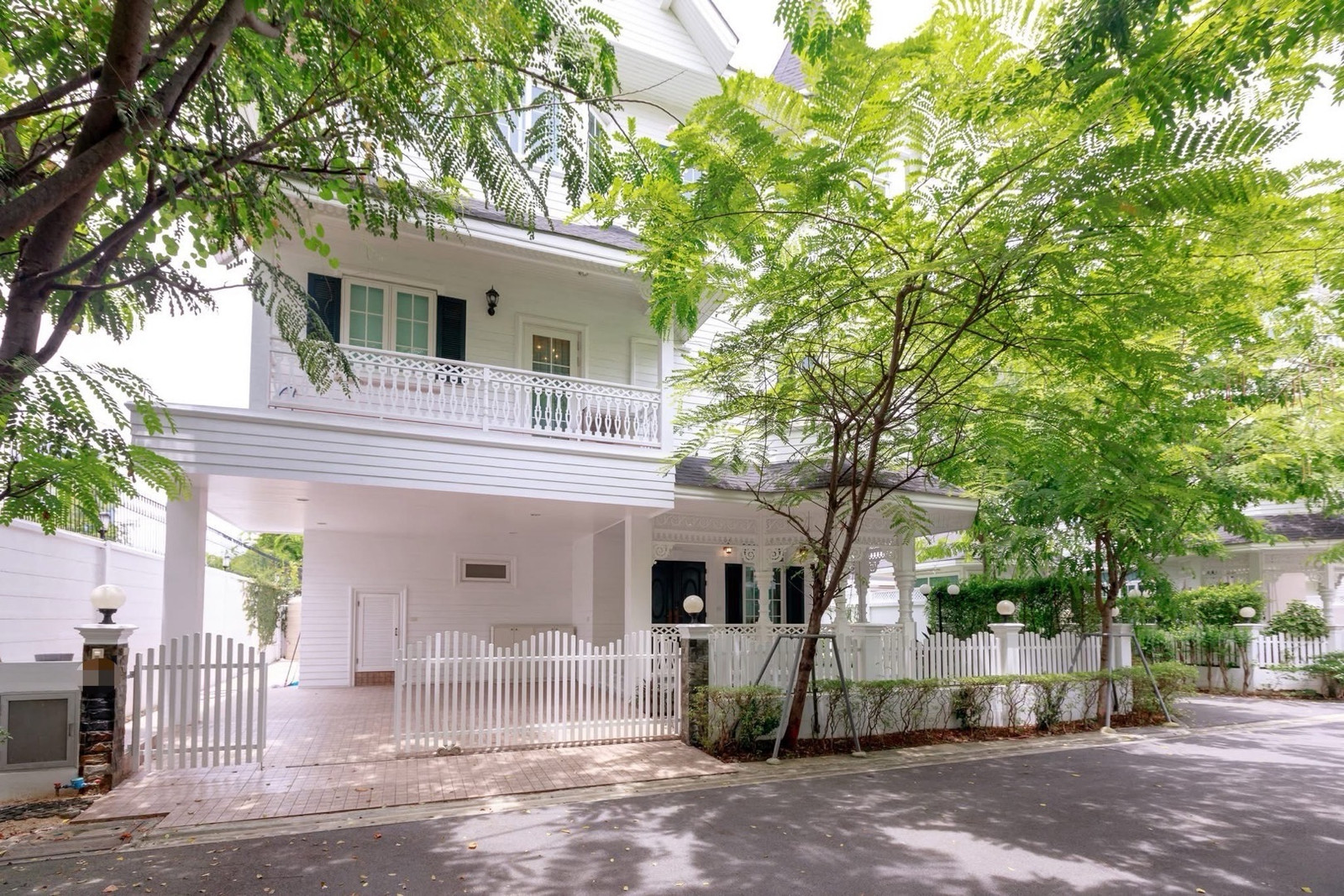 ✅出租✅ 幻想别墅4(Fantasia Villa 4)🔥全新建成经典维多利亚风格住宅🔥临近黄线轻轨(Si Iam / Srinakarin 区域) ✅出租✅ 幻想别墅4(Fantasia Villa 4)🔥全新建成经典维多利亚风格住宅🔥临近黄线轻轨(Si Iam / Srinakarin 区域)