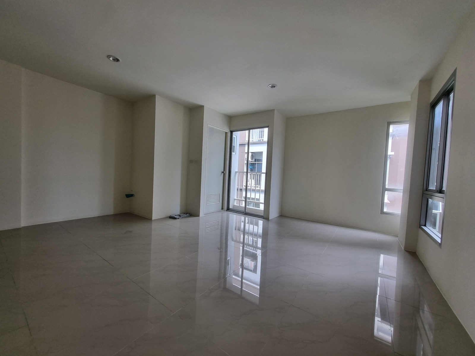 BC138 Condo for sale Asakan City Ramkhamhaeng 186 BC138 Condo for sale Asakan City Ramkhamhaeng 186
