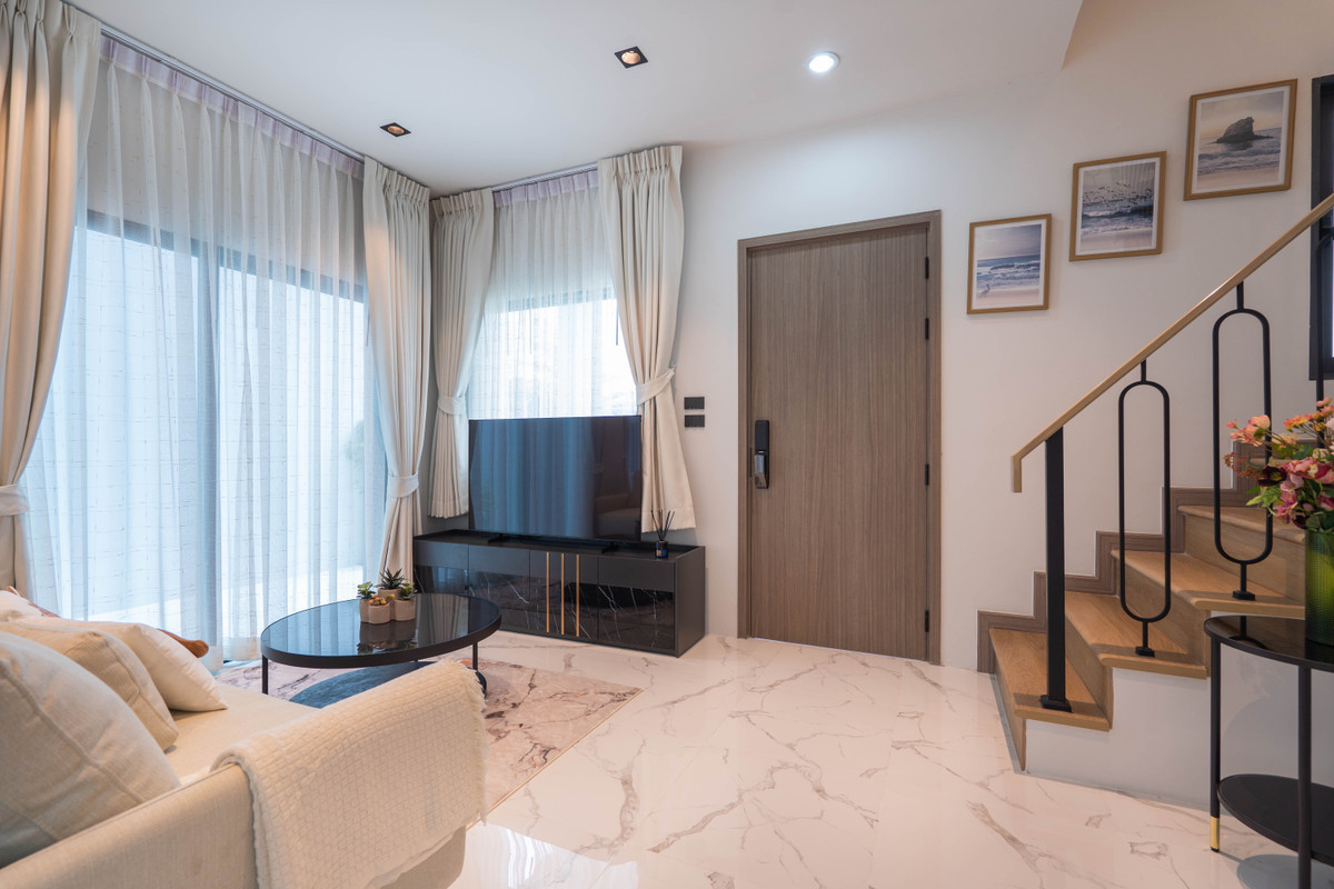 ให้เช่าทาวน์โฮม 3 ชั้น โครงการ 89 Residence Ratchada–Rama 9 แอร์เฟอร์นิเจอร์ครบพน้อมเข้าอยู่ มี 4 ห้องนอน 5ห้องน้ำ ราคาเช่า135,000บาท/เดือน – รูปที่ 4