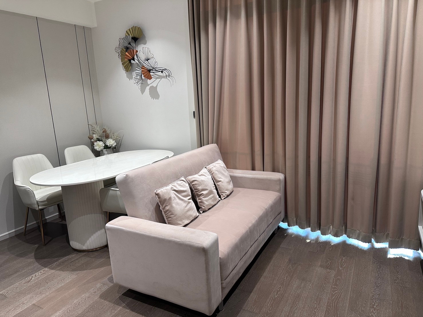 Muniq Sukhumvit23 Pet friendly 2bed 63sqm 65k call 0886166564 Muniq Sukhumvit23 Pet friendly 2bed 63sqm 65k call 0886166564