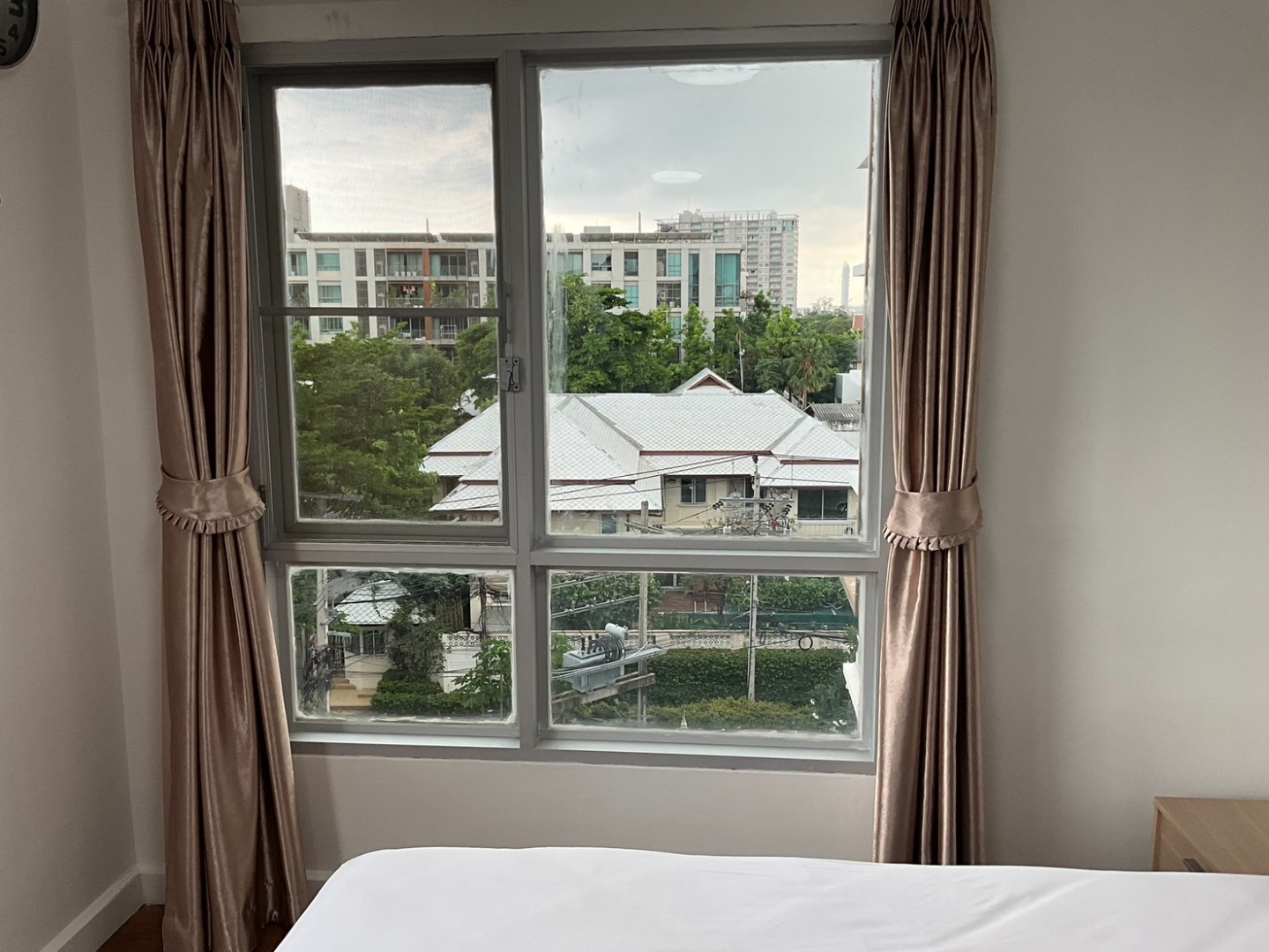 🏙️✨ ขาย: คอนโด วัน สาทร – ถนนเย็นอากาศ ห้องมุม รีโนเวทใหม่ขนาด 51.42 ตร.ม. ใกล้สถานีรถไฟฟ้า MRT ลุมพินี | วัน แบงค็อก (One Bangkok)  | สถานทูตเยอรมนี 🇩🇪 | สถานทูตออสเตรีย 🇦🇹 – รูปที่ 4