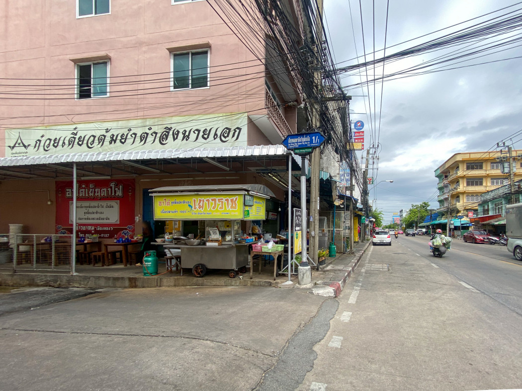 ขายตึกแถว 3 ชั้น มีดาดฟ้า เลียบคลองภาษีเจริญฝั่งเหนือ 1-1 ใกล้ซอย เพชรเกษม 69 เหมาะทำธุรกิจ  ขนาด 17 ตรว – รูปที่ 3