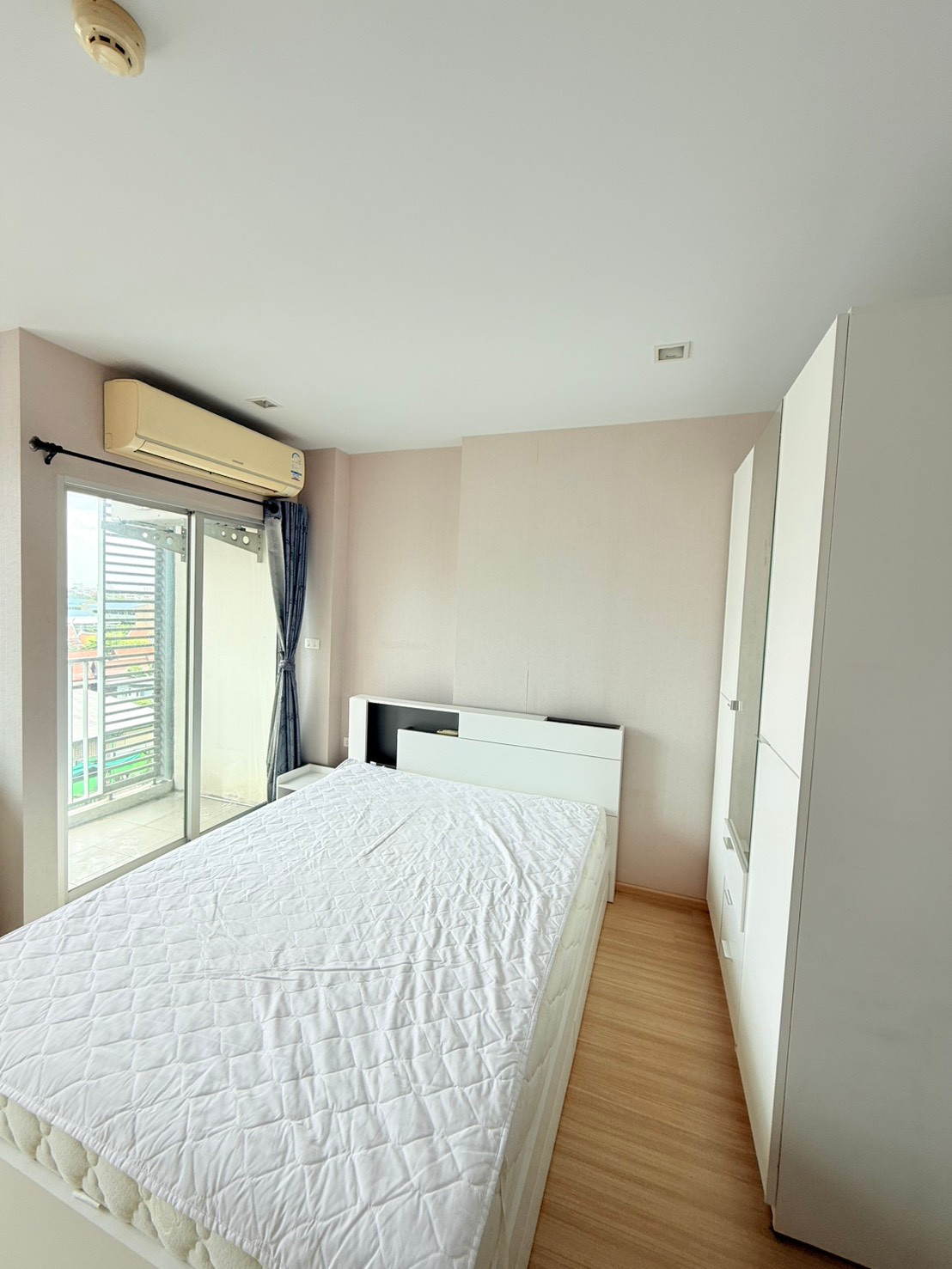 👀 Condo for sale, good quality, prime location, less than 2 million! Complete with electrical appliances 🚅 Location near BTS Talat Phlu, only 0 meters, walk immediately! 👀 Condo for sale, good quality, prime location, less than 2 million! Complete with electrical appliances 🚅 Location near BTS Talat Phlu, only 0 meters, walk immediately!
