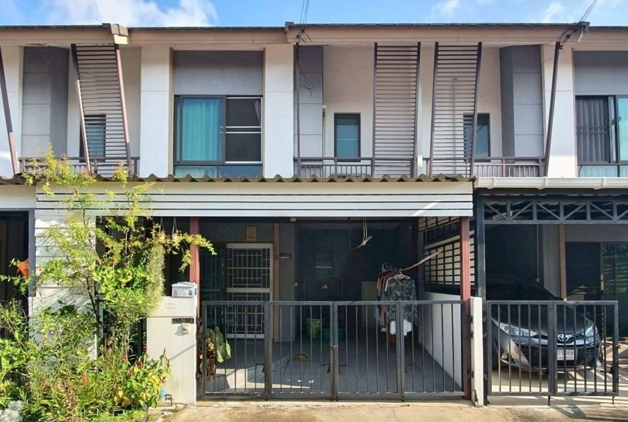 Urgent sale! Townhome Baan Pruksa Prime Ramintra - Kubon, near the Pink Skytrain, Khubon Station, Chalong Rat Expressway, Baan Pruksa Prime Ramintra - Kubon.