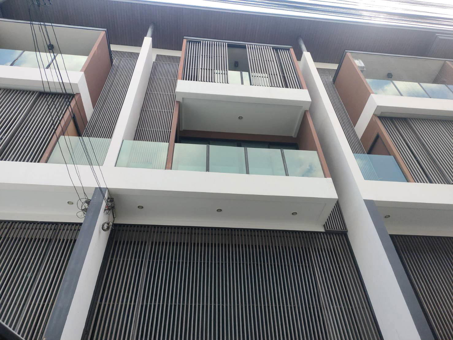 BG 0907 : อนินทาวน์ เทียนทะเล 7 – รูปที่ 3