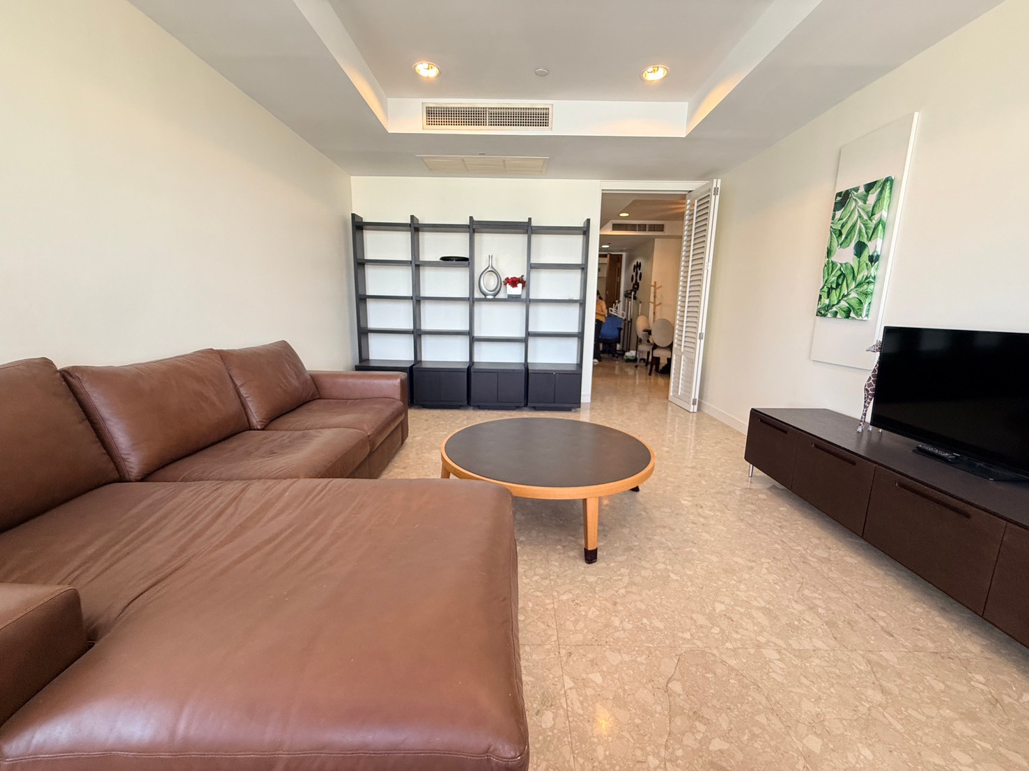 Urgent! 2 bedrooms Hampton Thonglor 10, best price now.
