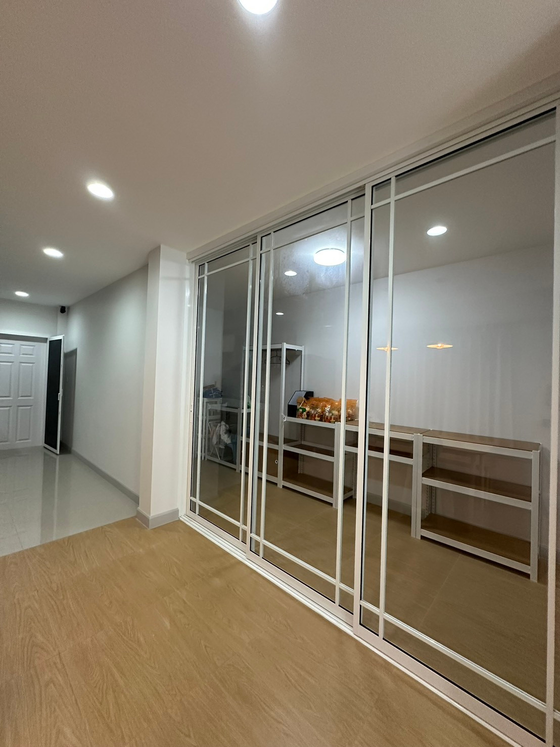 🏡✨ ให้เช่าบ้านแฝด 2 ชั้น — ซอยอ่อนนุช 40 Modern Smart Home ทำเลดีเดินทางสะดวก ใกล้รถไฟฟ้า 2 สาย  – รูปที่ 3