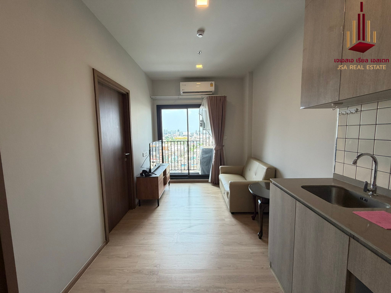 ✨ For Rent : Metris Pattanakarn - Ekkamai Condo ✨ 💰 Only 18,000 THB/month