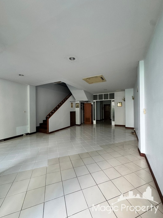 4-Story Townhome For Rent in Soi Thonglor 7, Sukhumvit 55 Road, Khlong Tan Nuea, Watthana, Bangkok – รูปที่ 3