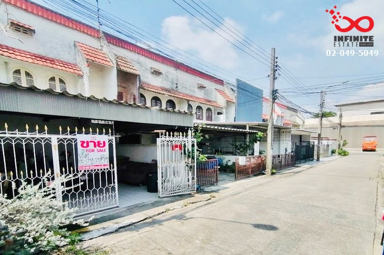 2-story townhouse for sale, Rama 9 Road, Thiam Ruam Mit. Wichitchai Village, near MRT Rama 9, Si Rat Expressway. 2-story townhouse for sale, Rama 9 Road, Thiam Ruam Mit. Wichitchai Village, near MRT Rama 9, Si Rat Expressway.