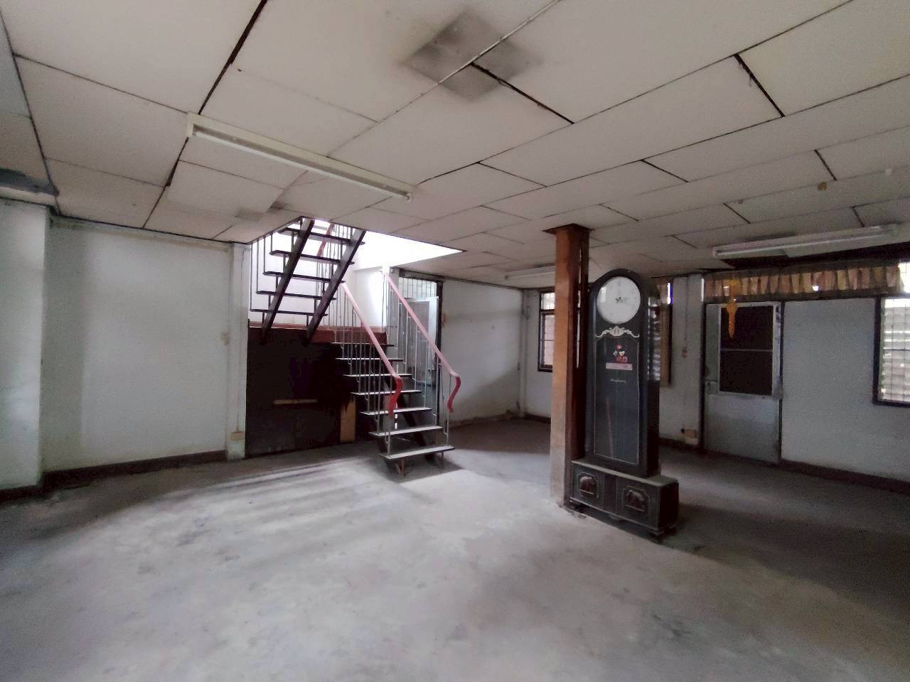 ขายตามสภาพบ้านเดี่ยว 2 ชั้น สร้างเอง ซอยเพชรเกษม 53 เนื้อที่  77 ตรว. – รูปที่ 4