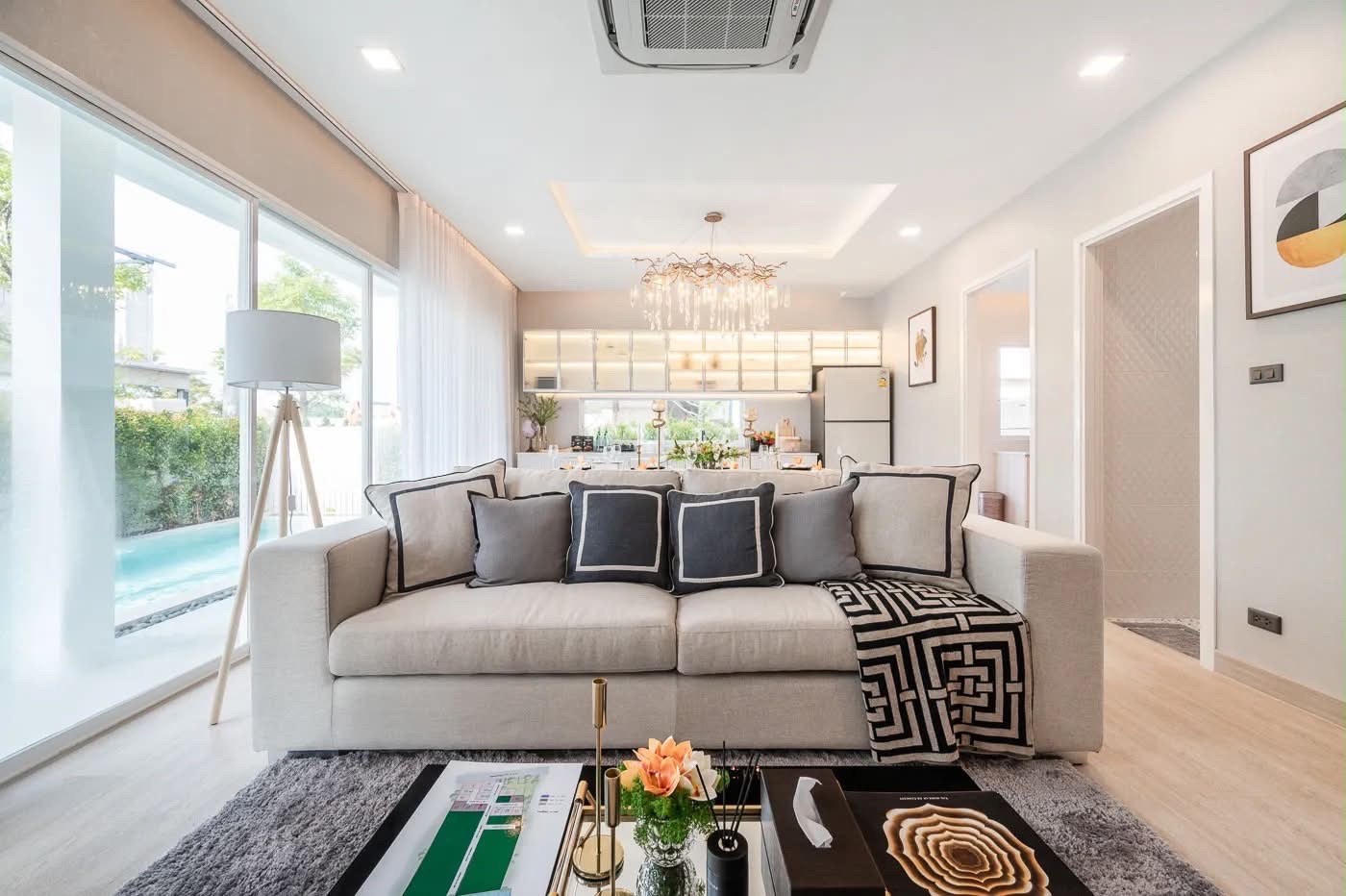 ✨ บ้านเดี่ยวสีขาวสไตล์ Modern Luxury ใกล้จตุโชติ พร้อมสระว่ายน้ำในบ้าน ✨ – รูปที่ 4