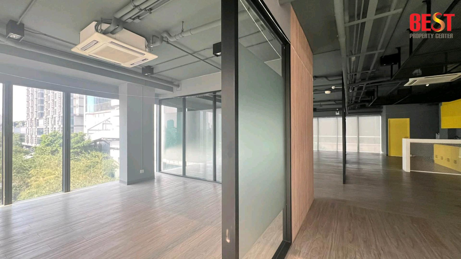 For Rent: Large Office Building and Parking Space At Ratchadaphisek - Lat Phrao – รูปที่ 4