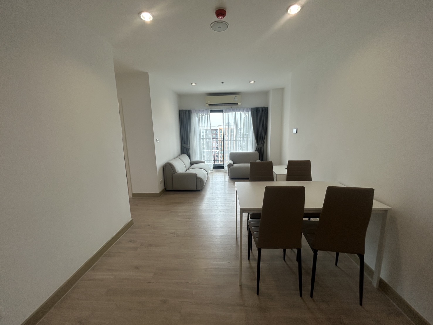 For rent Thana Astoria Pinklao, Thana Astoria, near MRT Bang Yi Khan, fully furnished, ready to move in, new room. For rent Thana Astoria Pinklao, Thana Astoria, near MRT Bang Yi Khan, fully furnished, ready to move in, new room.
