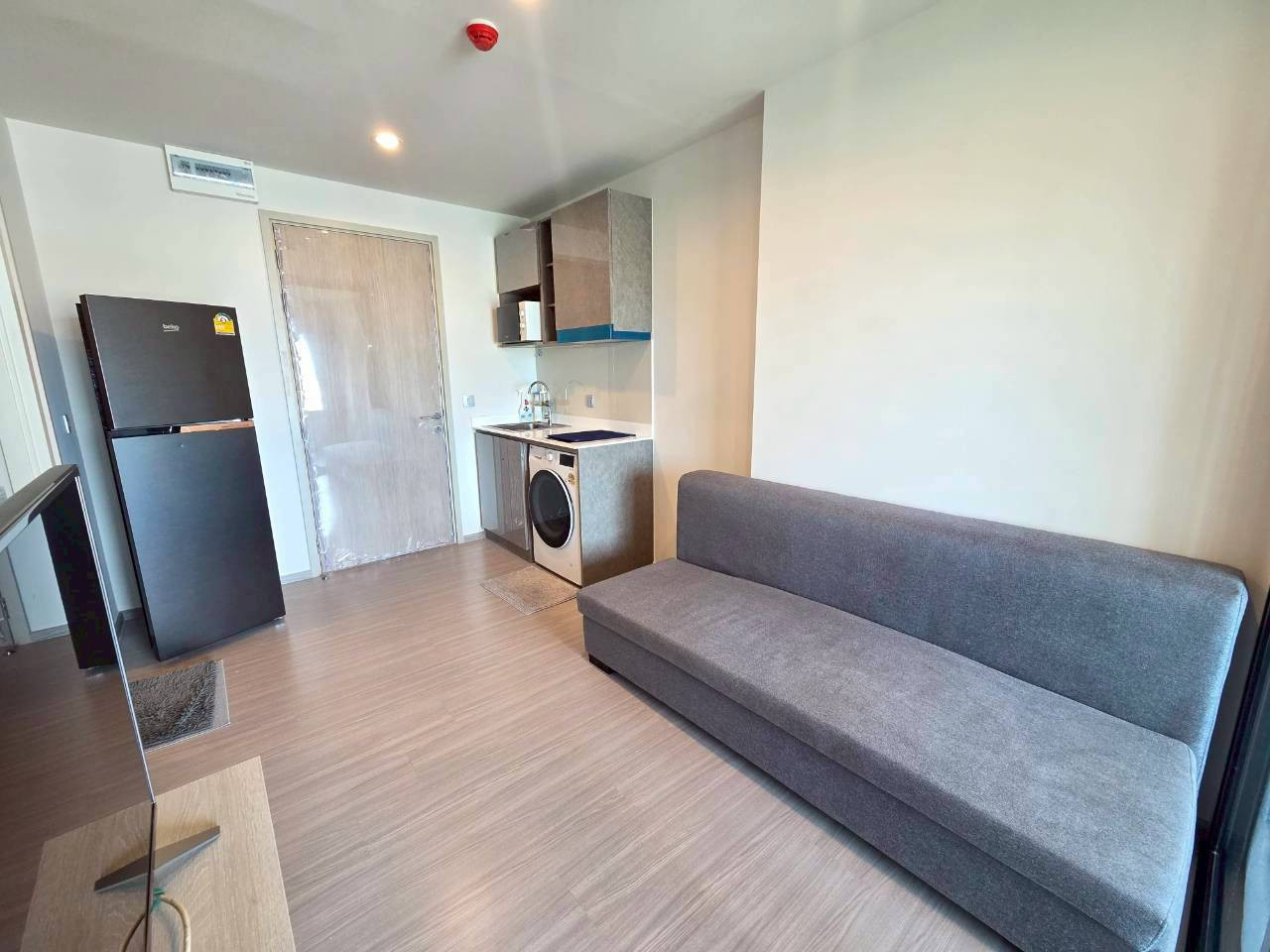 PFD-08434 Condo for rent, Aspire Erawan Prime fully furnished, ready to move in. One step to BTS Chang Erawan 🚇✨ PFD-08434 Condo for rent, Aspire Erawan Prime fully furnished, ready to move in. One step to BTS Chang Erawan 🚇✨
