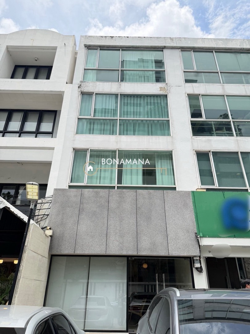 ให้เช่าอาคารพาณิชย์ 4 ชั้น พร้อมที่จอดรถ สุขุมวิท 39 | ใกล้ EmQuartier และโรงเรียนนานาชาติ – รูปที่ 2