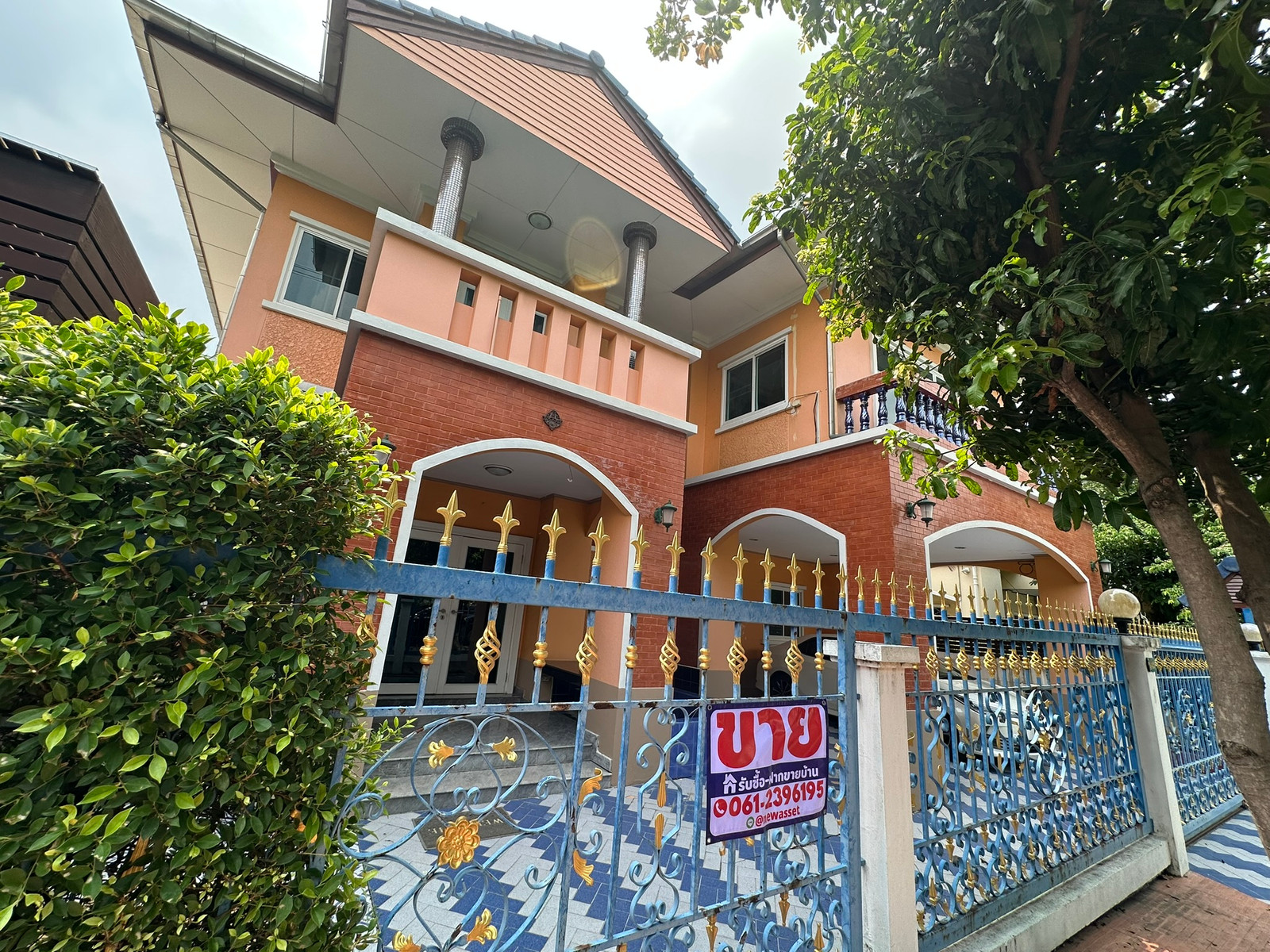 บ้านเดี่ยวทรงใหญ่ 5 นอน 4 น้ำ มีห้องแม่บ้าน 70 ตร.วา!! บ้านเดี่ยวทรงใหญ่ 5 นอน 4 น้ำ มีห้องแม่บ้าน 70 ตร.วา!!