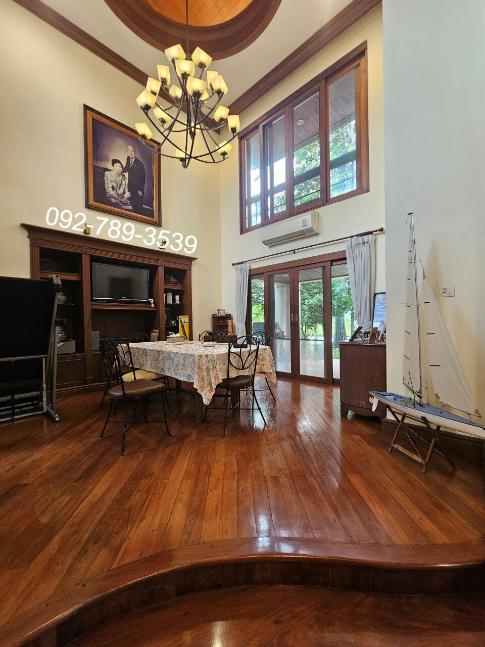 ขายบ้านเดี่ยว 3 ชั้น หมู่บ้านเมืองเอก โครงการ 4 หน้าบ้านติดน้ำ วิวสนามกอล์ฟวิสต้า ระเบียงและสวนรอบบ้าน บรรยากาศร่มรื่น ขายบ้านเดี่ยว 3 ชั้น หมู่บ้านเมืองเอก โครงการ 4 หน้าบ้านติดน้ำ วิวสนามกอล์ฟวิสต้า ระเบียงและสวนรอบบ้าน บรรยากาศร่มรื่น
