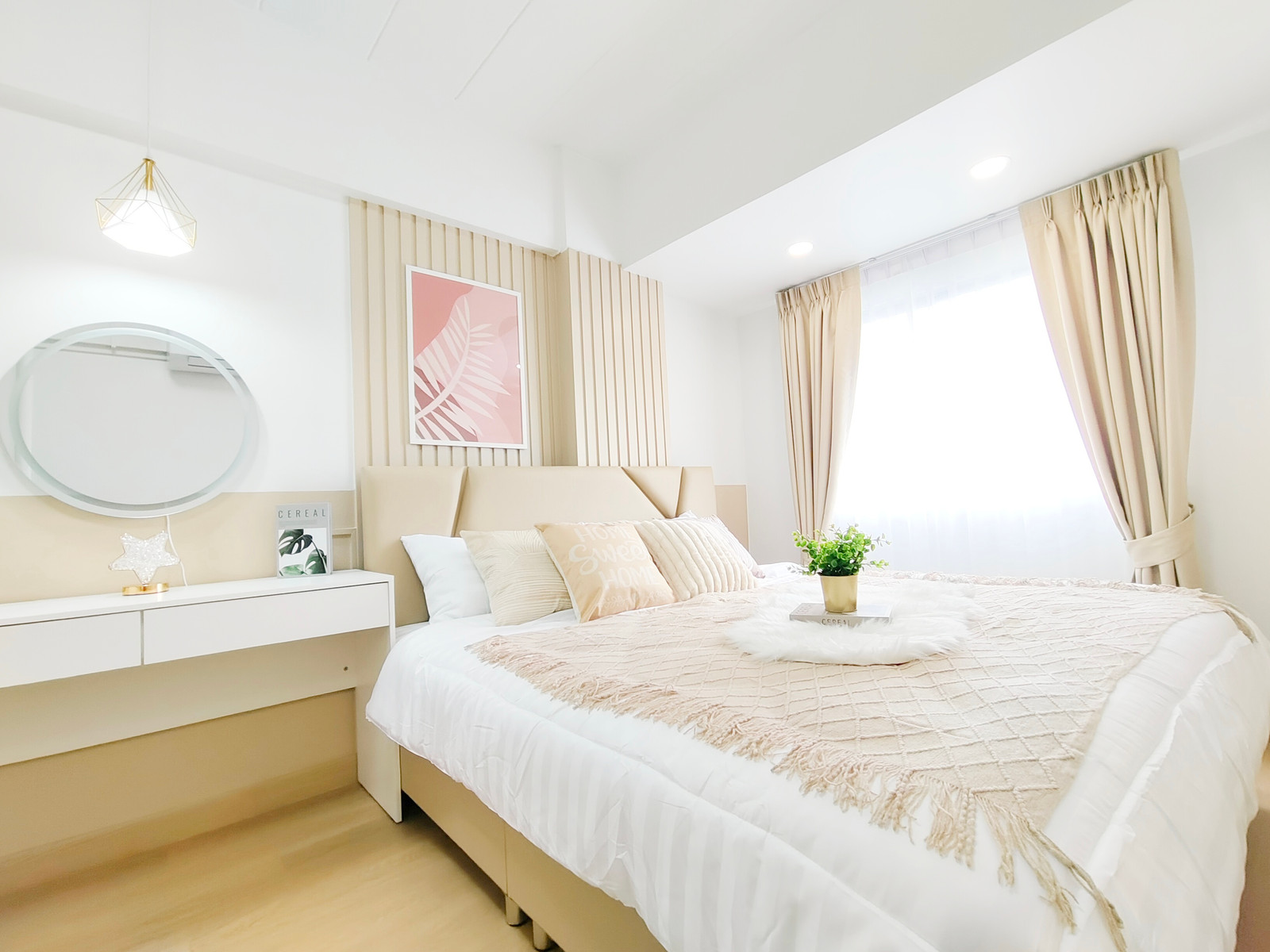 I want to live in a beautiful condo. There is no need to pay expensive prices, Duliya Place Condo, beautiful room, completely renovated, ready to move in, easy living location, convenient travel.
