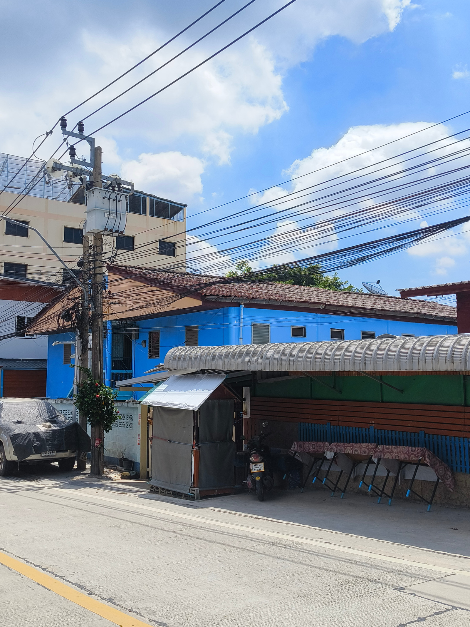 Room for rent with land in Bangon area
