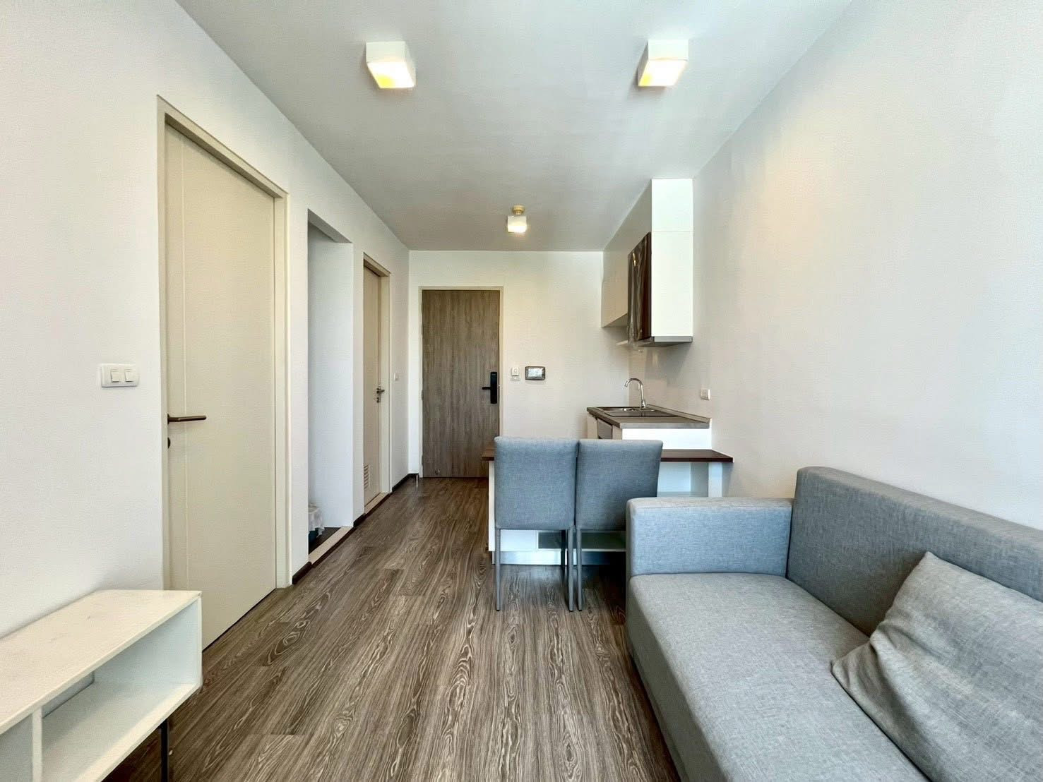 Urgent sale! Condo Zelle Rattanathibet 2, next to Rattanathibet Road, near MRT Yaek Nonthaburi Station 1/ Phra Nang Klao Station Zelle Rattanathibet 2 Urgent sale! Condo Zelle Rattanathibet 2, next to Rattanathibet Road, near MRT Yaek Nonthaburi Station 1/ Phra Nang Klao Station Zelle Rattanathibet 2