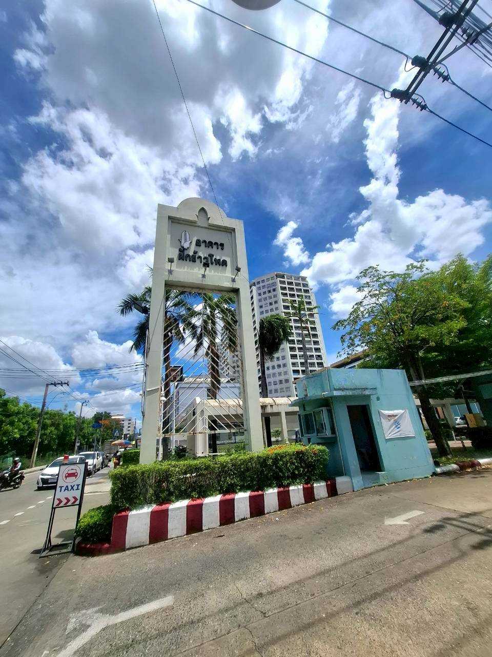 Condo for sale, corner room, good layout, great price! Cob of Corn 1 (Ramkhamhaeng 40) near MRT Hua Mak Condo for sale, corner room, good layout, great price! Cob of Corn 1 (Ramkhamhaeng 40) near MRT Hua Mak