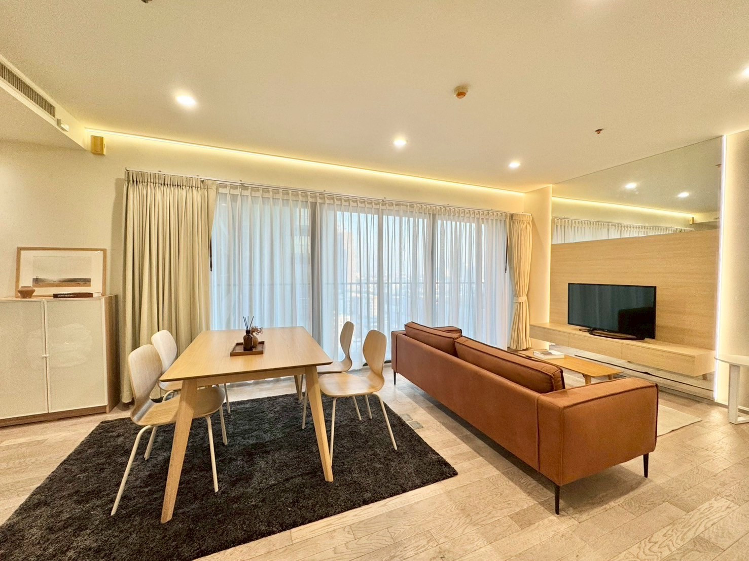 Spacious 2 Bedroom Condo for Rent at Noble Solo Thonglor Spacious 2 Bedroom Condo for Rent at Noble Solo Thonglor