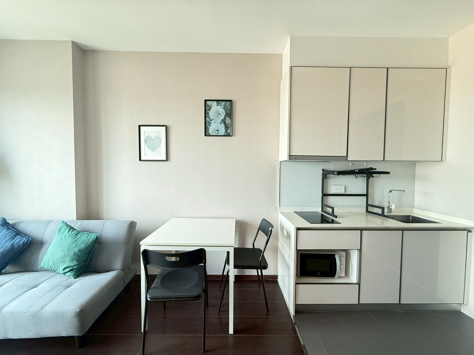 C Ekkamai condo ให้เช่า 1 ห้องนอน ชั้นสูง วิวไม่บล็อก (3207) – รูปที่ 2