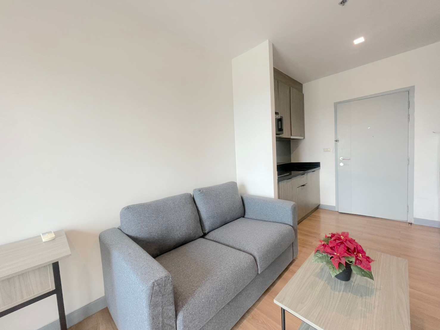 🔥 Urgent rent 🔥 Cheapest, hottest project, wide, corner room Call: 0619824959 Line ID: elegant.289 🔥 Urgent rent 🔥 Cheapest, hottest project, wide, corner room Call: 0619824959 Line ID: elegant.289