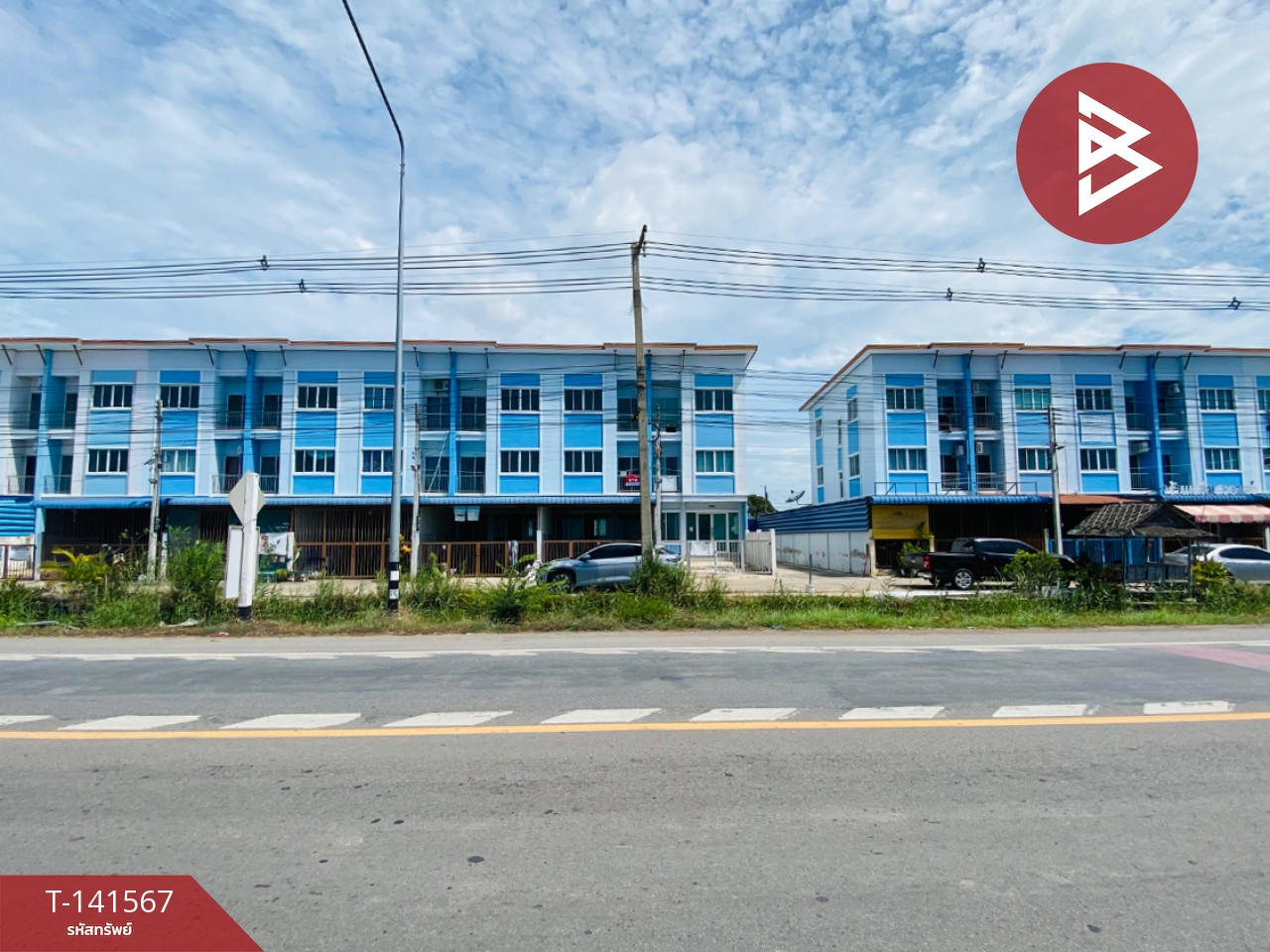 Townhouse for sale Saen Suk Village, Mae Klong, Samut Songkhram, good location next to the road. – รูปที่ 3