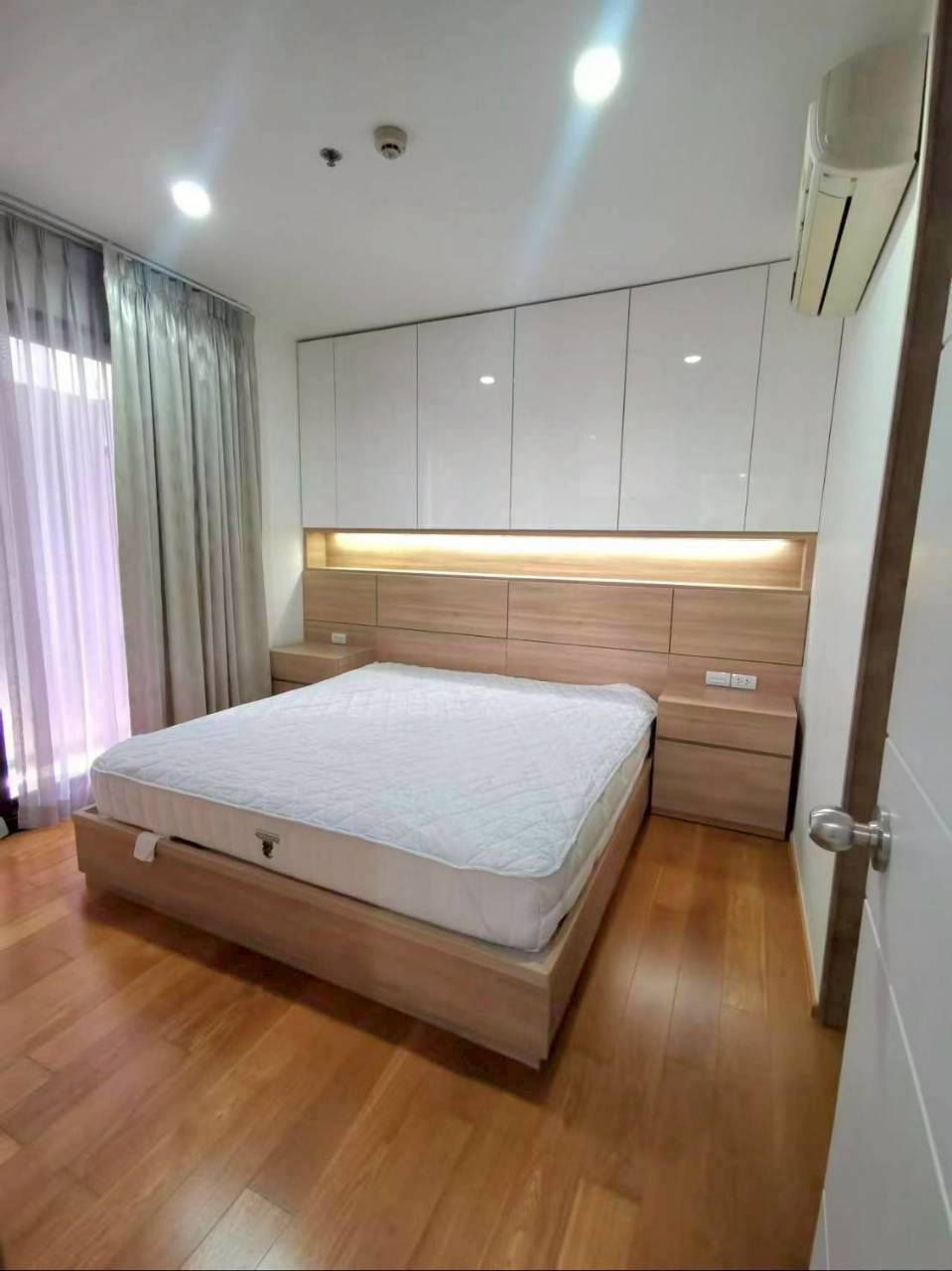 Condo for rent: The Vertical Aree (70 sq m.) 2 bedrooms, 2 bathrooms, near BTS Ari.