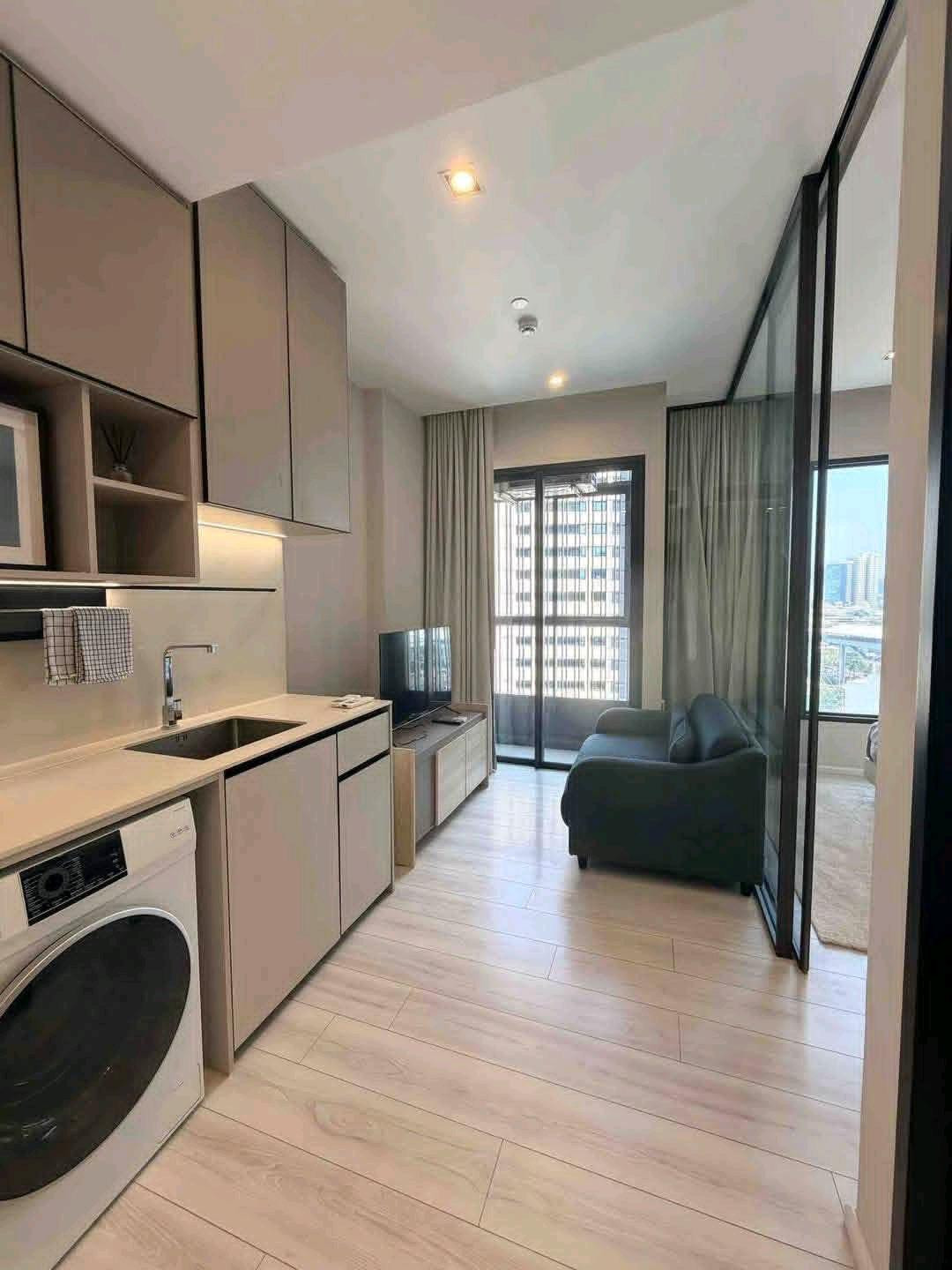 69 05 483
ขาย  The Room Phayathai luxury  – รูปที่ 2